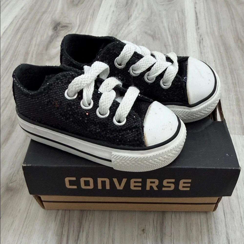 Converse Girls Sparkly Black and White sneakers size 3